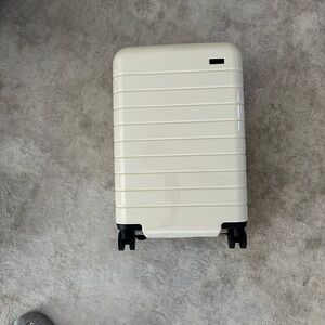 Away The Carry-On Flex